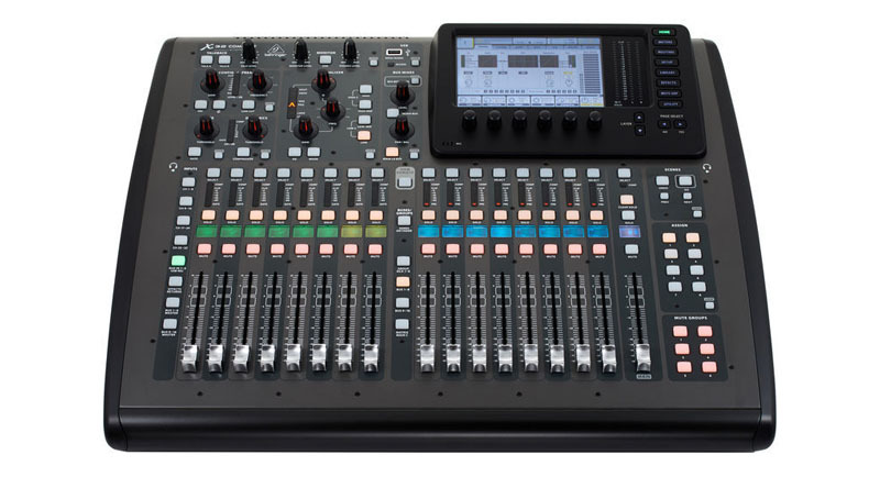Mixer Behringer X32 Compact Thon Case Bundle - Giải pháp âm thanh chuyên nghiệp cho sân khấu và phòng thu