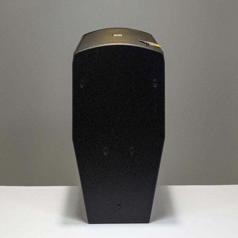 Loa Karaoke DT D1000 được thiết kế chống rung khi hoạt động ở công suất lớn
